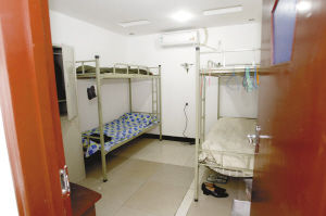 重慶涉黑團伙強迫數(shù)百名婦女賣淫斂財上億元