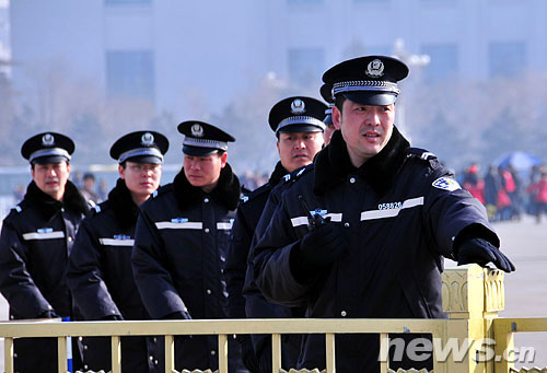 組圖:全國(guó)兩會(huì)安保方案啟動(dòng)