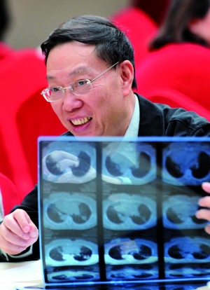 衛(wèi)生部副部長(zhǎng):醫(yī)改做不到全民免費(fèi)醫(yī)療