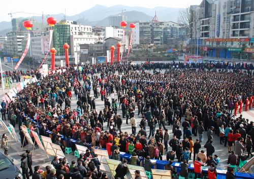 新聞?dòng)^察：二代農(nóng)民工入城要反客為主