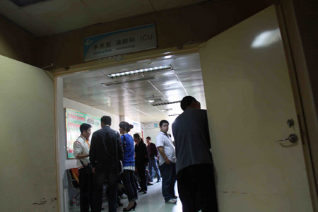 獨(dú)家報(bào)道:記者探訪南平被砍學(xué)生救治醫(yī)院(組圖)