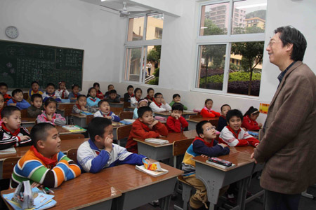 南平惡性殺人案續(xù):小學(xué)今復(fù)課 開展師生心理輔導(dǎo)