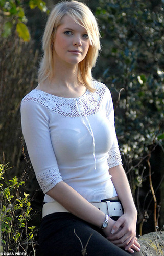 英國(guó)太太團(tuán)大PK 誰才是英倫性感第一女神