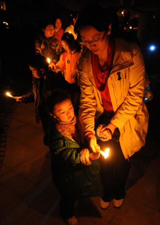 南京：燭光照亮“地球一小時”之夜