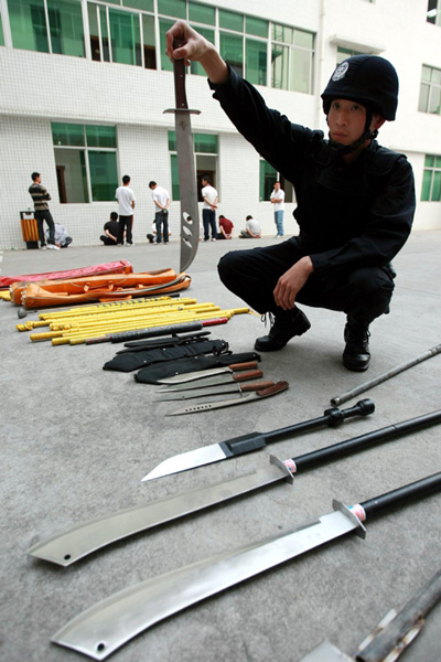 深圳今年以來打掉7個涉黑犯罪團(tuán)伙 刑拘104人