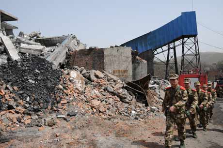 伊川礦難19人死亡 逃生礦工頭“嗡”的一聲拼命往外跑