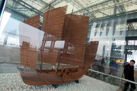 上海世博會(huì)中國(guó)船舶館布展完成