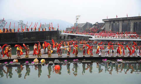 震后第一個(gè)清明放水節(jié)在都江堰市隆重舉行