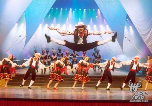 中國東方歌舞團駐世博文化中心獻音樂舞蹈晚會