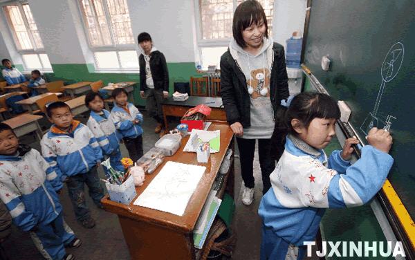 畫筆描繪“流動花朵”的美麗夢想