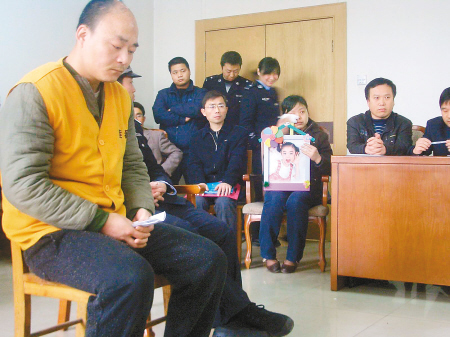 渣土車撞死6歲女孩案開庭 肇事者認(rèn)罪服法