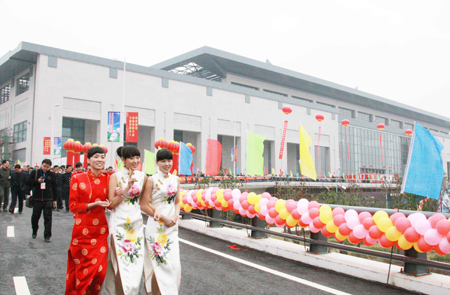 朱清:臺(tái)媒高度關(guān)注26日開(kāi)通的“福廈高鐵”