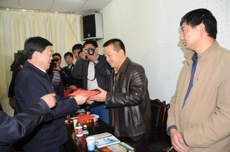 榮獲第十屆中國時代新聞人物的博士后臺長<BR>——記天津市第五批援藏干部王暉