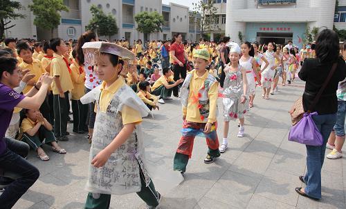 “環(huán)保時(shí)裝”扮靚生活