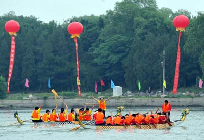 圓明園里賽龍舟