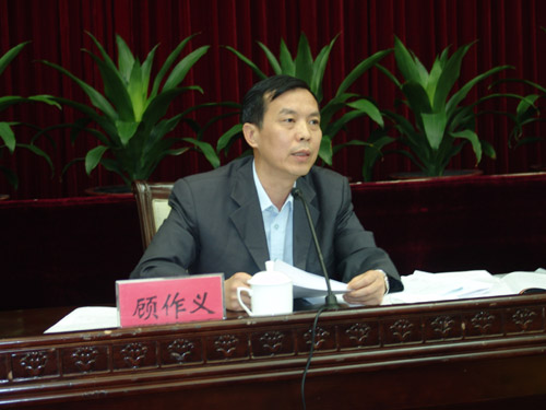 廣東省委宣傳部官員：建議中山裝改成公務(wù)員制服