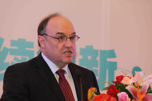 東風(fēng)雪鐵龍中國區(qū)總裁：概念車推動汽車產(chǎn)業(yè)發(fā)展