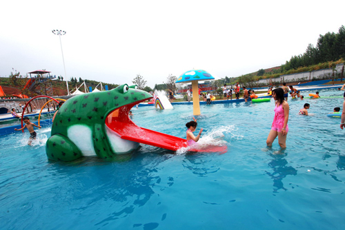 西峽恐龍遺跡園之龍都水上樂(lè)園盛裝開(kāi)園