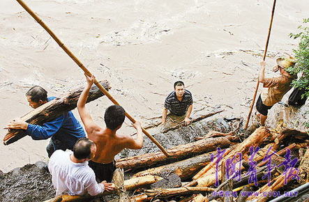 四川雅安賓館占河建房 多數官員拒絕受訪