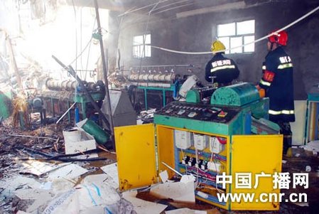 新疆庫爾勒發(fā)生液化氣爆炸12人受傷(組圖)