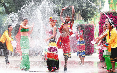 太原上演潑水大戰(zhàn)