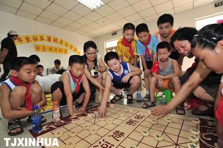 小學(xué)生安全教育走近暑期夏令營(yíng)