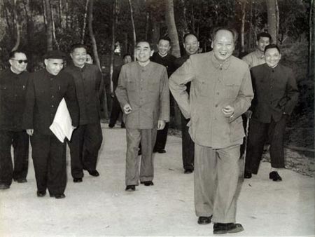 全國各地民眾赴廣安 紀(jì)念小平同志誕辰106周年