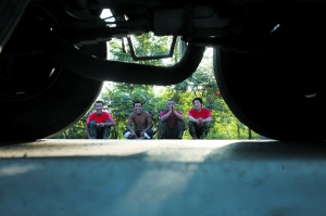 京藏高速擁堵情況緩解 部分司機(jī)遭打劫