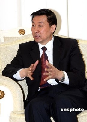 王勇接替李榮融出任國(guó)務(wù)院國(guó)資委主任(圖)