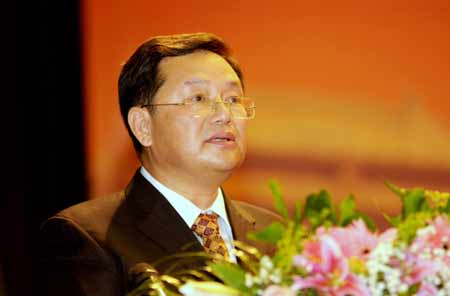 境內(nèi)外豫商精英云集開封 謀求共贏發(fā)展