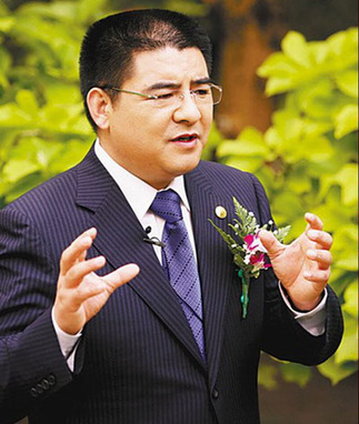 近百企業(yè)家響應(yīng)陳光標(biāo)號召 做慈善欲“裸捐”