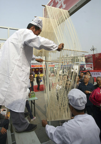 運(yùn)城舉辦非遺傳統(tǒng)技藝暨文化精品展