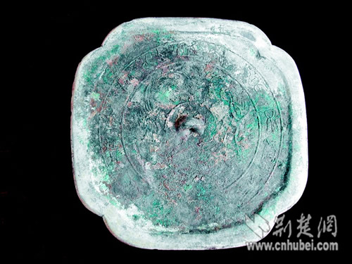 江夏區(qū)發(fā)現(xiàn)北宋夫妻并穴墓 出土文物20余件