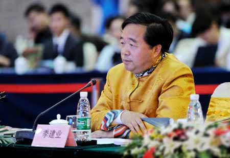 名城會(huì)舉辦市長(zhǎng)論壇 中外40余市長(zhǎng)簽“南京宣言”