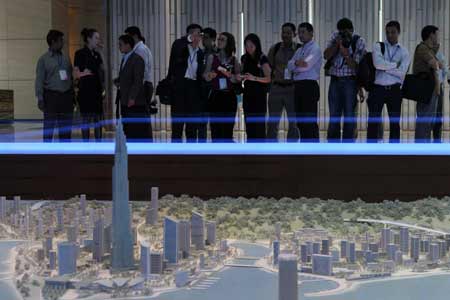 “主流媒體看廣東”參觀珠海橫琴十字門商務(wù)區(qū)