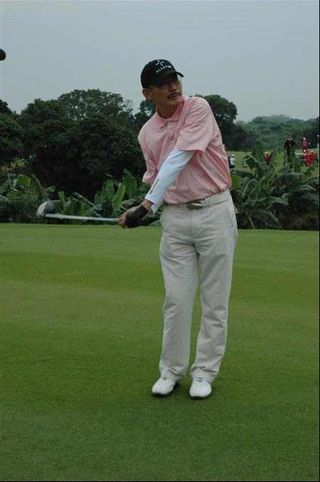 海口觀瀾湖首創(chuàng)明星與職業(yè)球手高爾夫配對(duì)賽