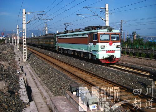 達萬鐵路電氣化改造竣工