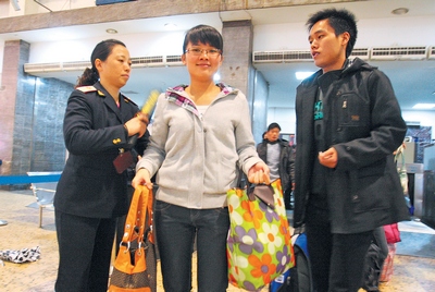 長(zhǎng)沙火車(chē)站安檢升級(jí) 剪刀等不能帶上車(chē)