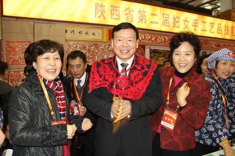 全省百名手工藝女能手扮靚農(nóng)高會