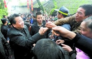 姜昆到走馬 唱起重慶童謠