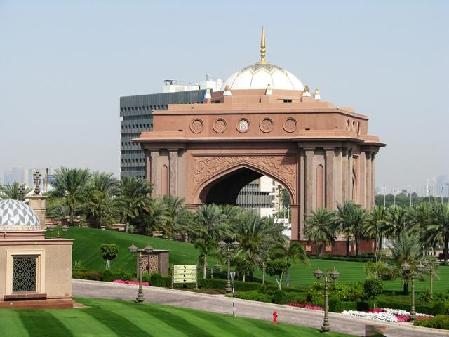 金碧輝煌！40噸黃金打造的八星級(jí)酒店