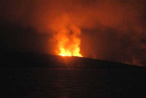 火山噴發(fā)時20個震撼景觀