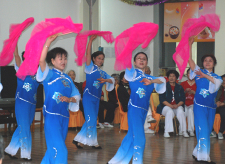 石大離退休老同志慶祝“三·八”婦女節(jié)