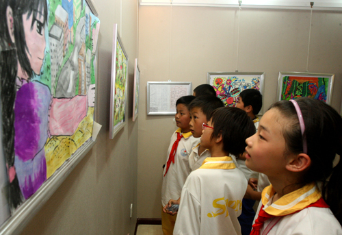 書(shū)畫(huà)飄香“六一”節(jié)