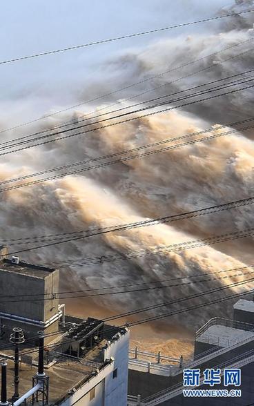 三峽樞紐成功應對成庫以來最大洪峰