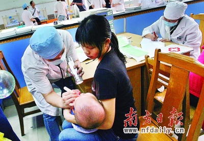 廣東：醫(yī)者流失，患者激增 兒科醫(yī)生鬧“荒”