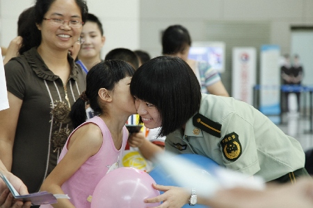 中國(guó)邊檢服務(wù)品牌“天天”全國(guó)首發(fā)