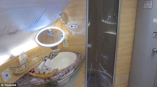 體驗(yàn)阿航A380奢華頭等艙