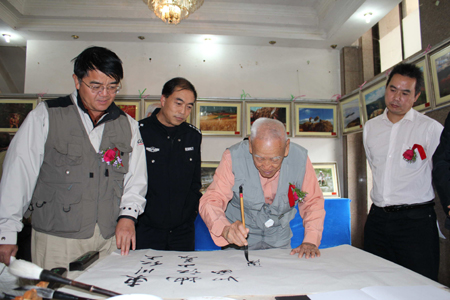 東川攝影月引中外攝影家關(guān)注