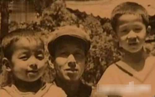 《好聲音》四位導(dǎo)師童年萌照大曝光[組圖]